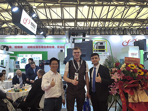 CCMT-CNC YangSen Booth