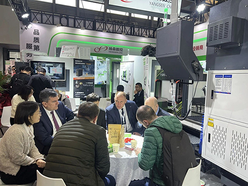 CCMT-CNC YangSen Booth