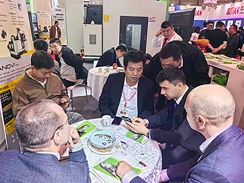 CCMT-CNC YangSen Booth